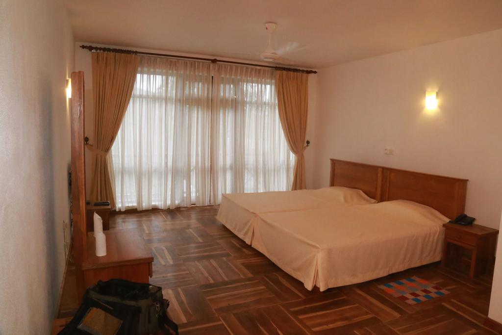 Hotel Alta Vista Ella Zewnętrze zdjęcie